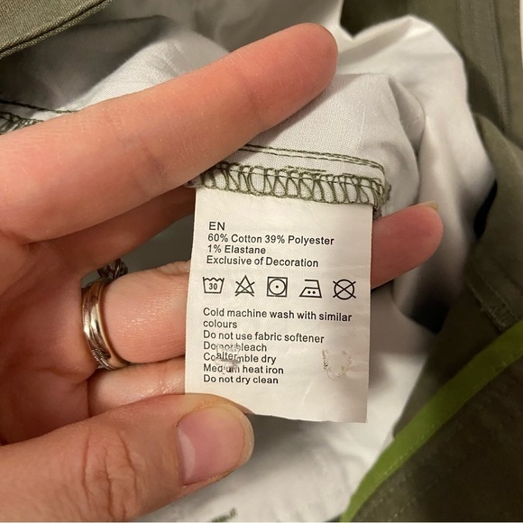 Kathmandu Women’s Olive Green Lightweight Shorts Size 6 - Picture 7 of 10